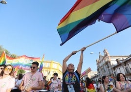 La Junta de Andalucía incluirá a las personas transexuales gestantes en los permisos de maternidad