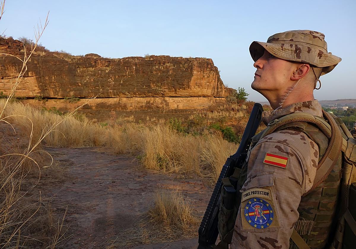 Un soldado español, durante su estancia en Malí