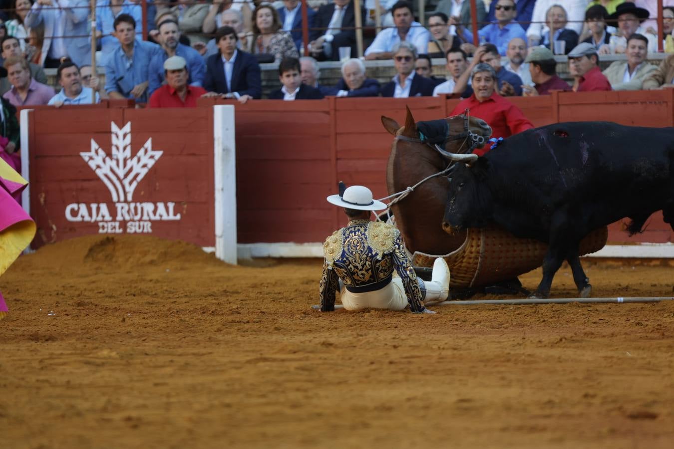 Fotos: el rotundo triunfo de Roca Rey en la última corrida de la Feria de Córdoba