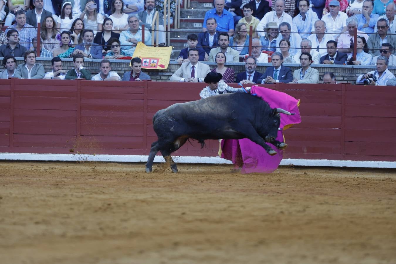 Fotos: el rotundo triunfo de Roca Rey en la última corrida de la Feria de Córdoba