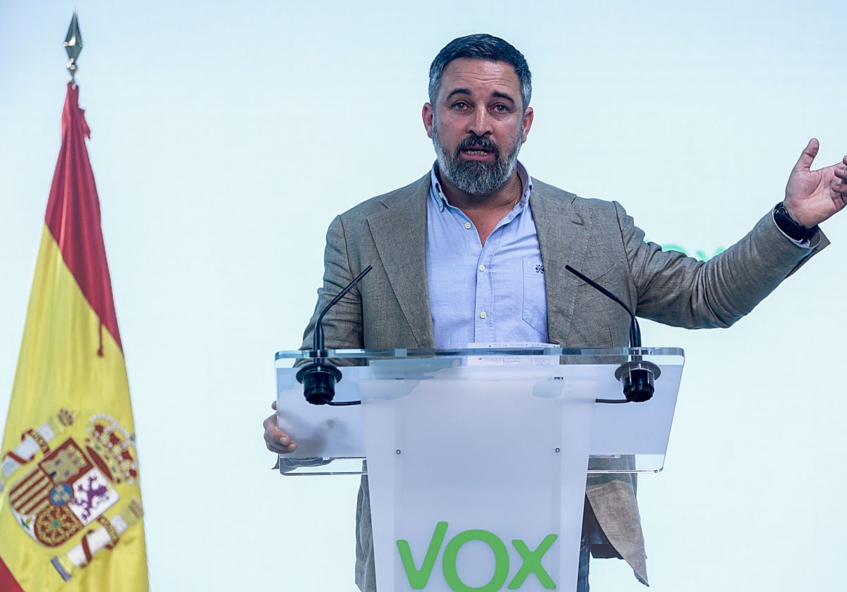 El presidente de Vox, Santiago Abascal, en rueda de prensa