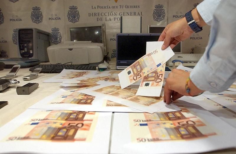 Imagen de archivo de billetes fralsos intervenidos por la Policía