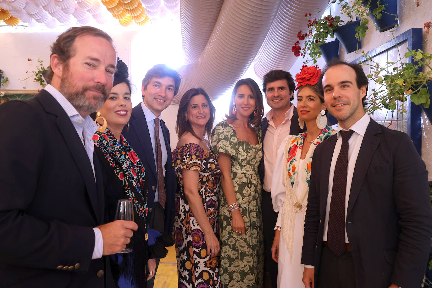 Las imágenes del ambiente en las casetas este lunes en la Feria de Córdoba (II)