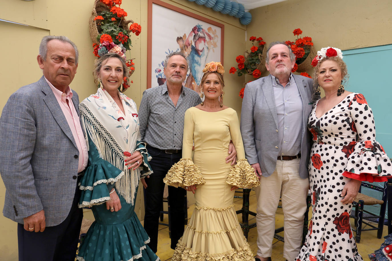 Las imágenes del ambiente en las casetas este martes en la Feria de Córdoba (I)