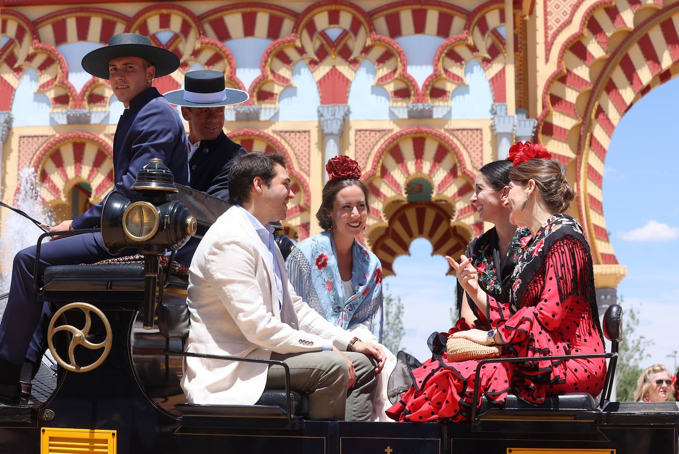 Fotos: ambiente de gala en el Arenal en el miércoles de la Feria de Córdoba