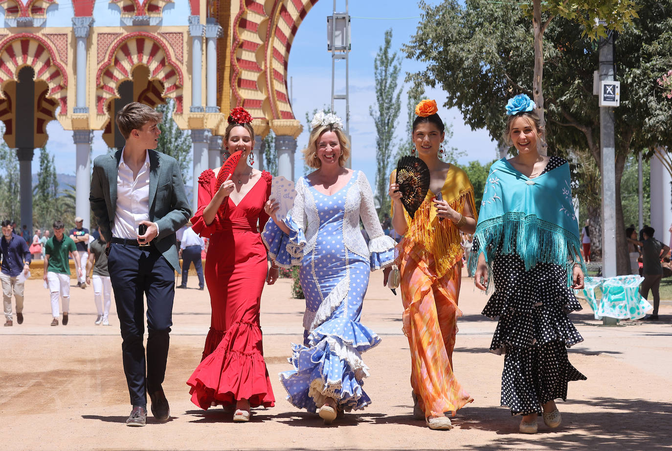 Fotos: ambiente de gala en el Arenal en el miércoles de la Feria de Córdoba