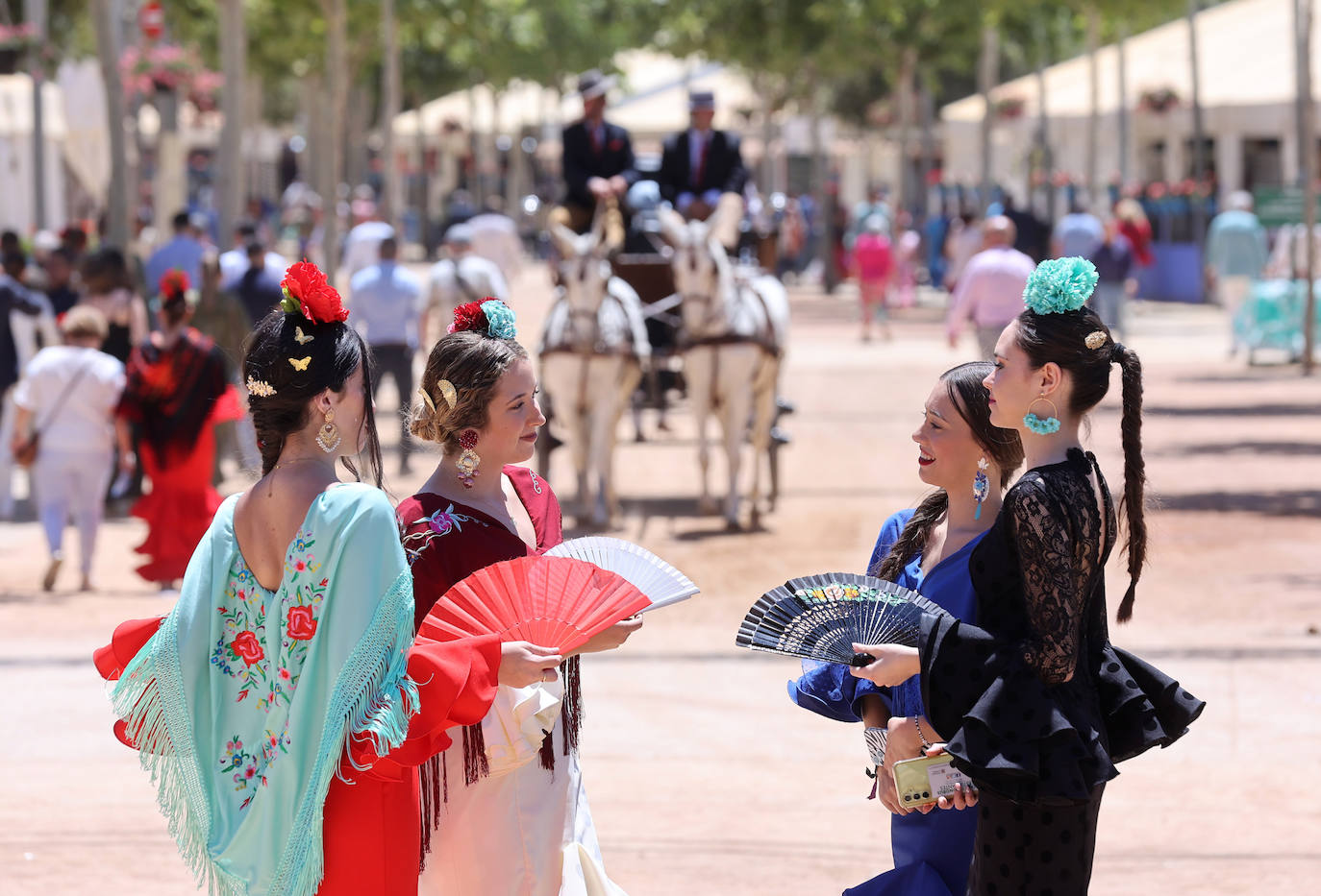 Fotos: ambiente de gala en el Arenal en el miércoles de la Feria de Córdoba