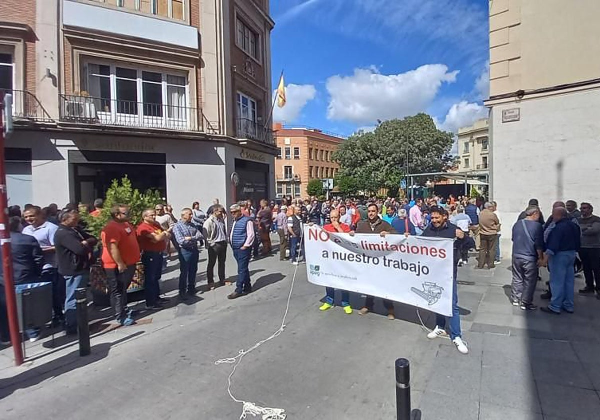 Imagen de la concentración convocada este miércoles por APAG en Guadalajara