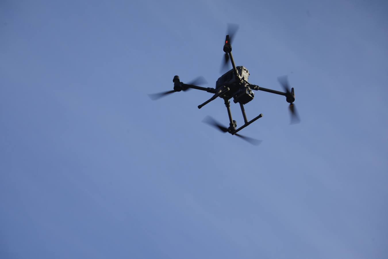 Fotos: La brillante exhibición de drones de la Policía Nacional en la Feria de Córdoba