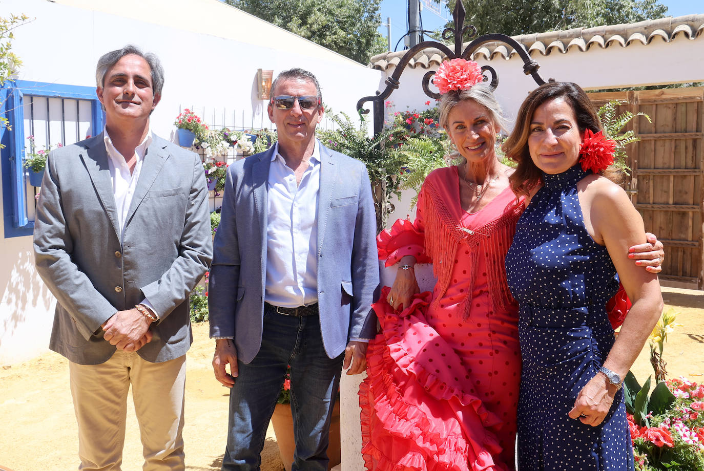 Las imágenes del ambiente en las casetas este miércoles en la Feria de Córdoba (II)