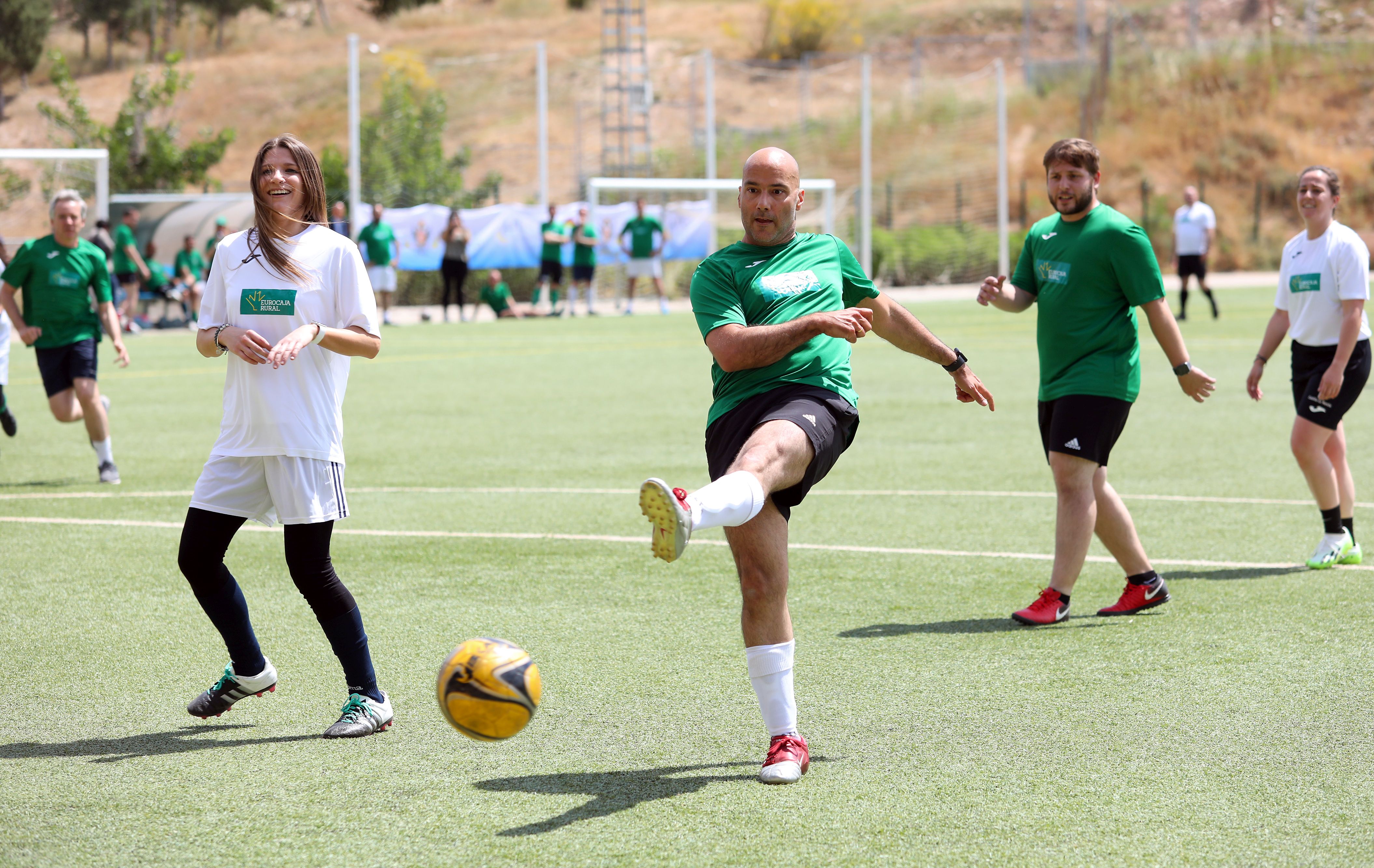 Los periodistas vencen el triangular benéfico de fútbol pre Corpus organizado por Europa Press