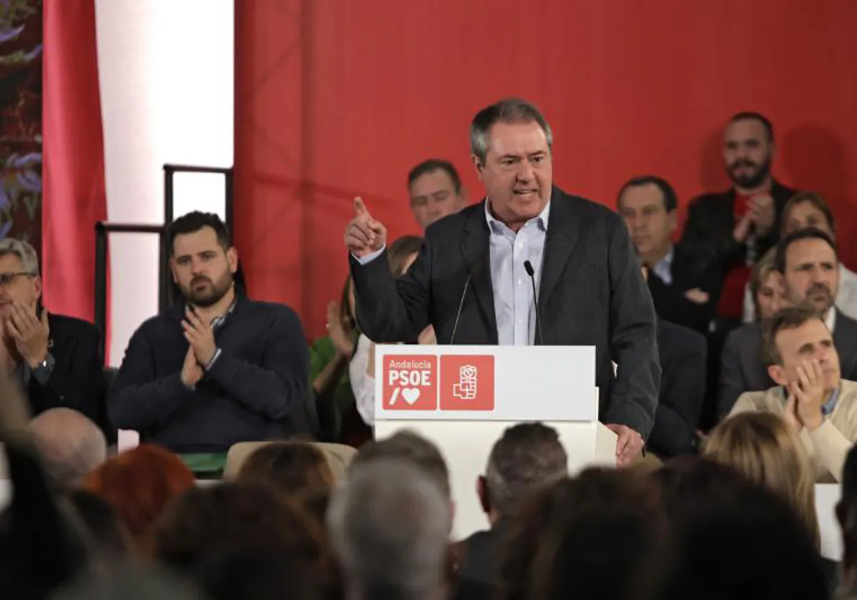 Juan Espadas en una junta directiva del PSOE