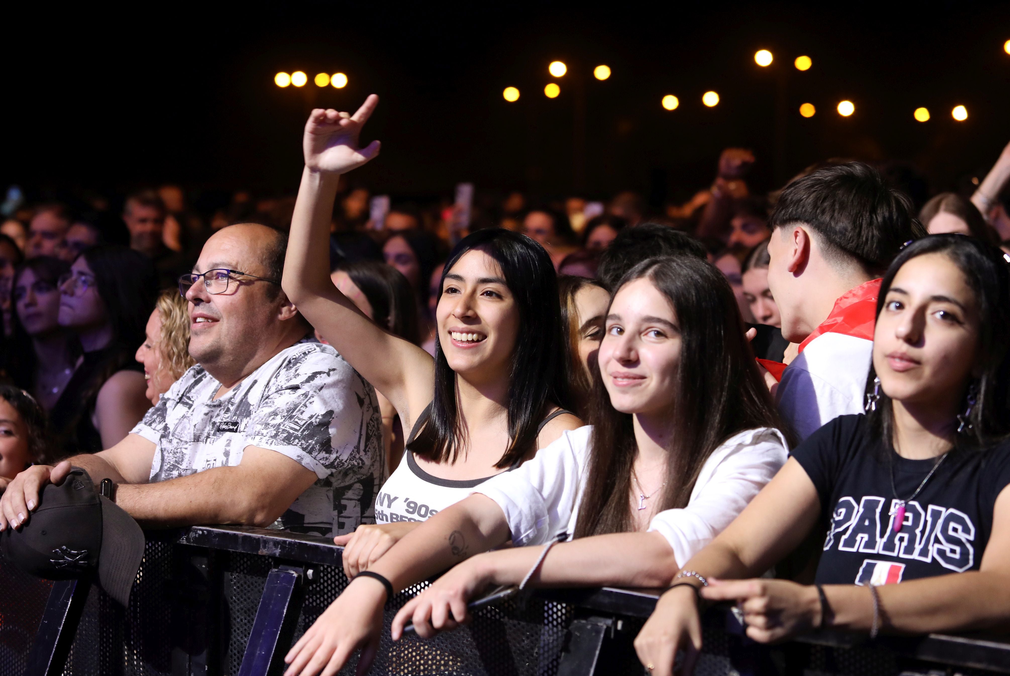 Colosal primera noche de las fiestas del Corpus en la Peraleda