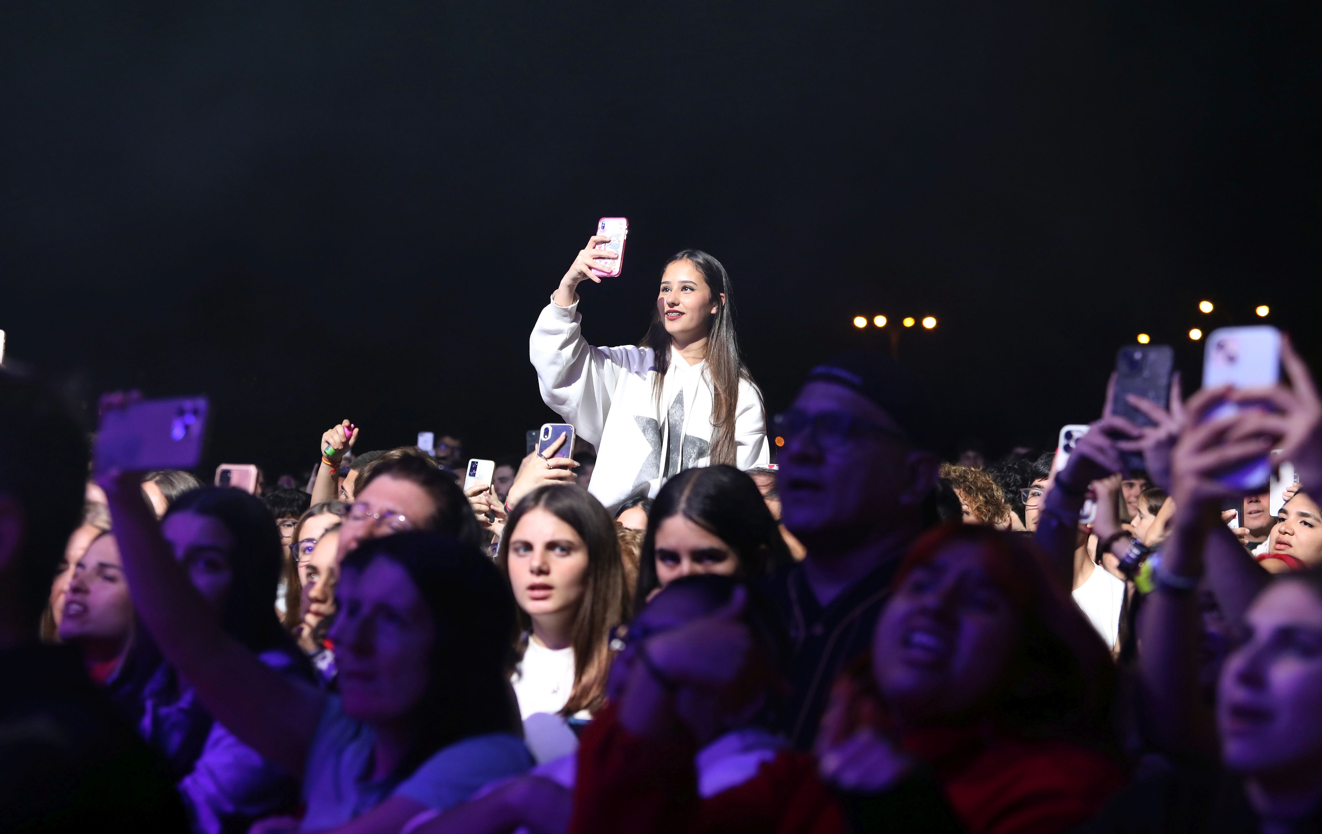 Colosal primera noche de las fiestas del Corpus en la Peraleda