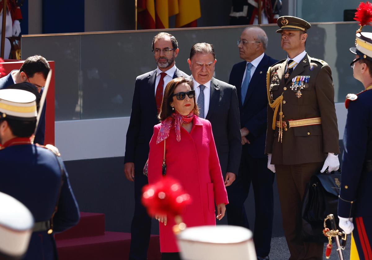 La ministra de Defensa, Margarita Robles, a su llegada al desfile militar.