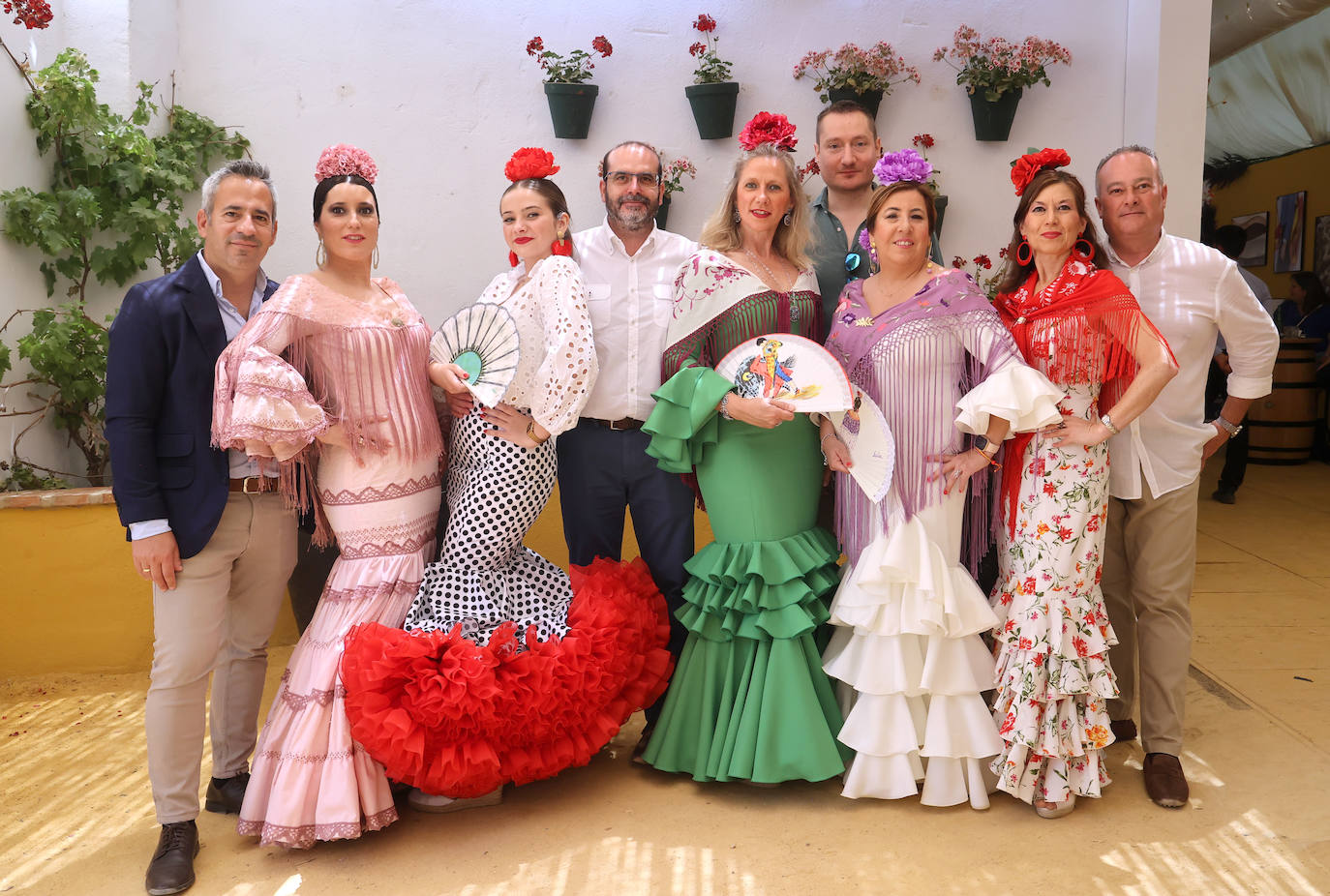 Las imágenes del ambiente este último sábado en las casetas de la Feria de Córdoba (II)