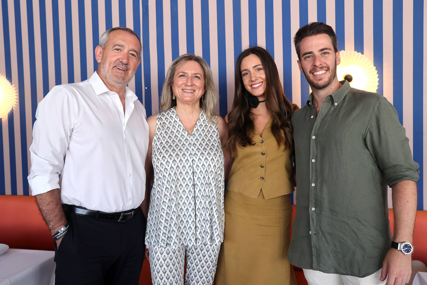 Las imágenes del ambiente este último sábado en las casetas de la Feria de Córdoba (II)