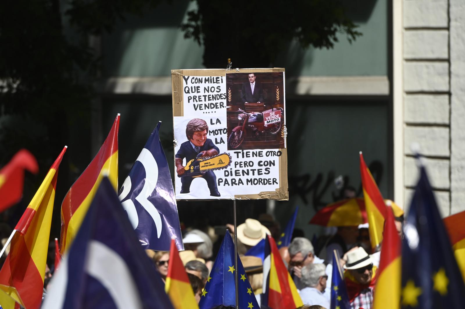 La manifestación del PP contra la ley de amnistía, en imágenes