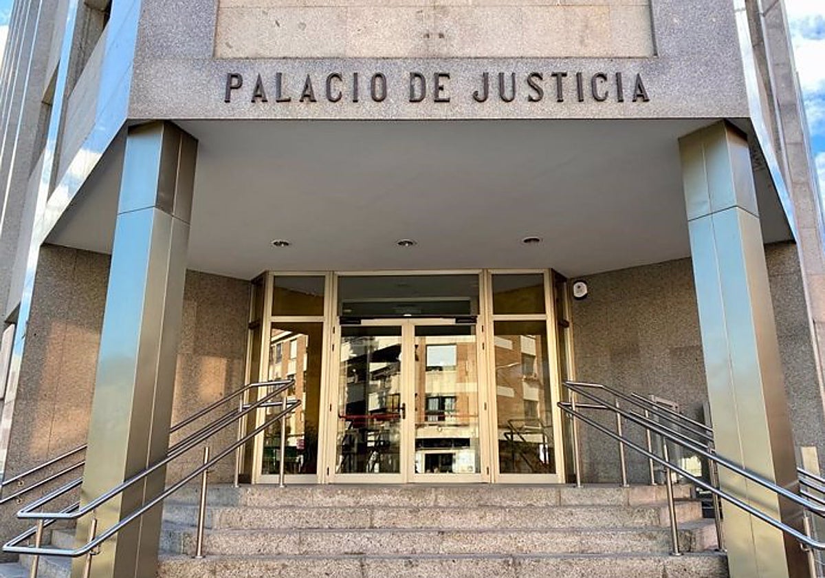 Piden 12 años de cárcel para un hombre acusado de agredir sexualmente a un niño de 13 años en diez ocasiones