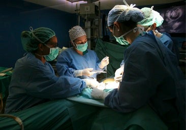 Sacyl suma 586 médicos que han logrado plaza fija en sus hospitales