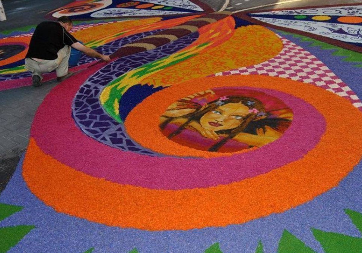 Las Alfombras de Serrín de Elche cumplen 60 años aspirando a ser Patrimonio Inmaterial