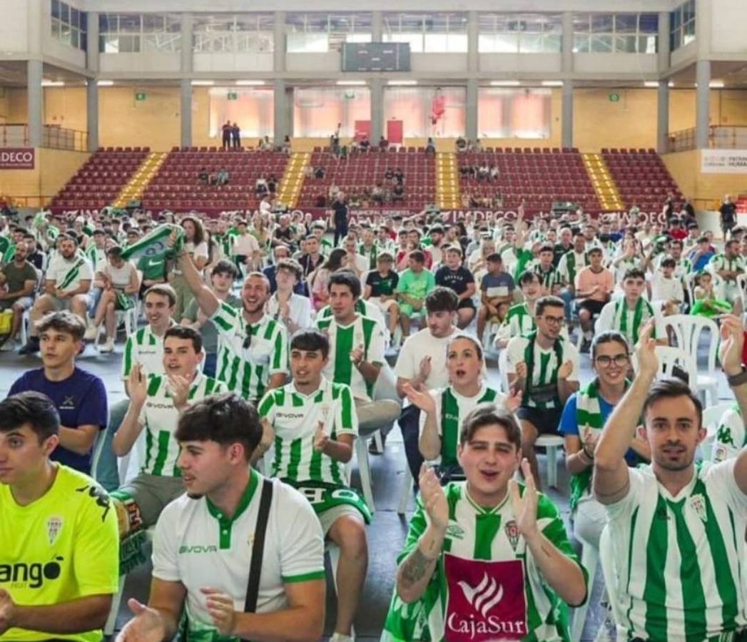 Las imágenes de la afición cordobesista en Ponferrada