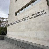 Una joven confiesa que degolló a su madre y convivió con el cadáver cuatro meses: «No sabía qué hacer»