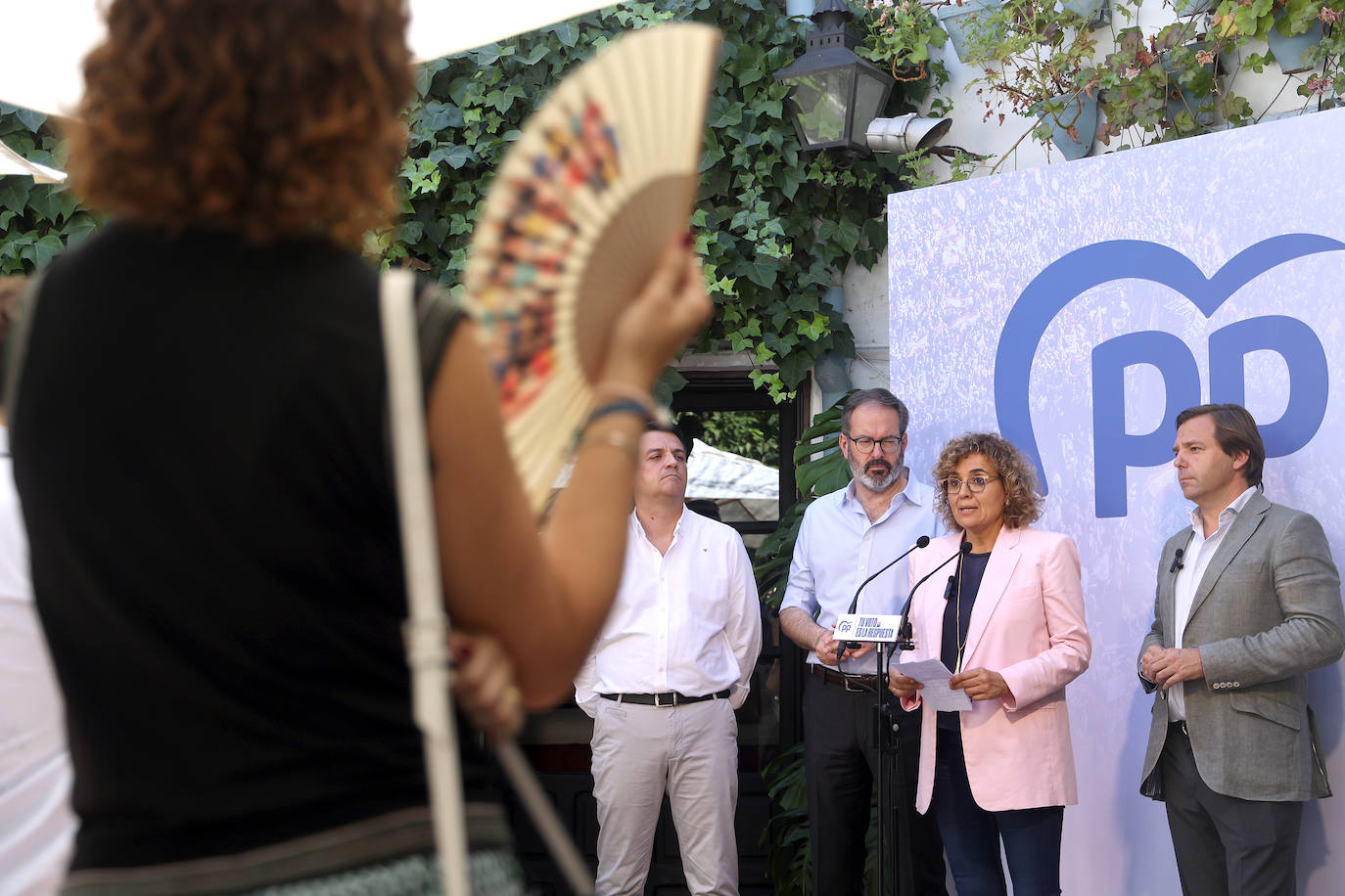 Las imágenes del foro agrario del PP con la candidata al 9J Dolors Montserrat