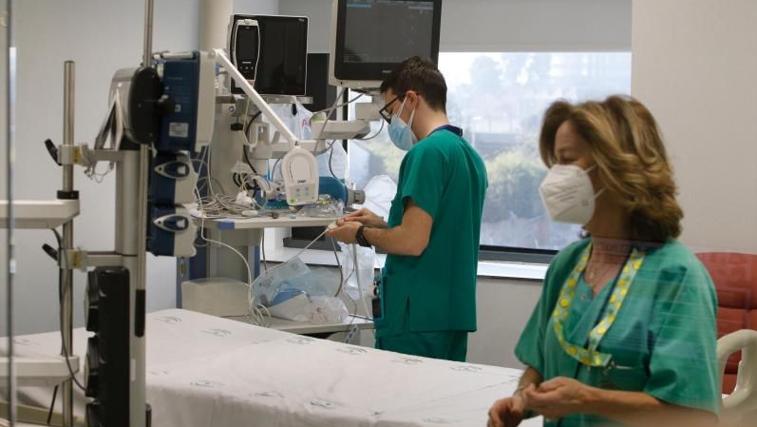 El Colegio de Enfermería de Córdoba alerta del grave déficit de personal en las UCI de la provincia