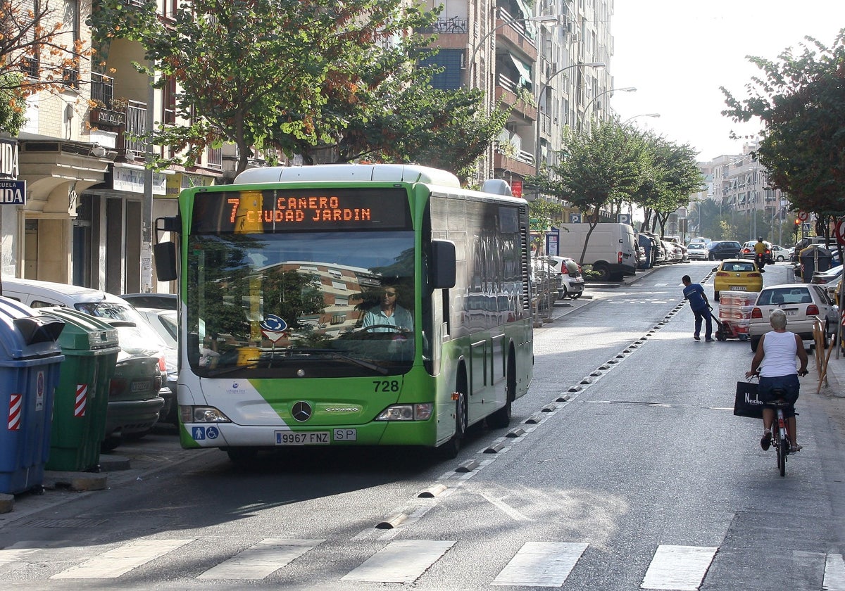 Aucorsa habilitará líneas especiales para el encuentro del próximo domingo