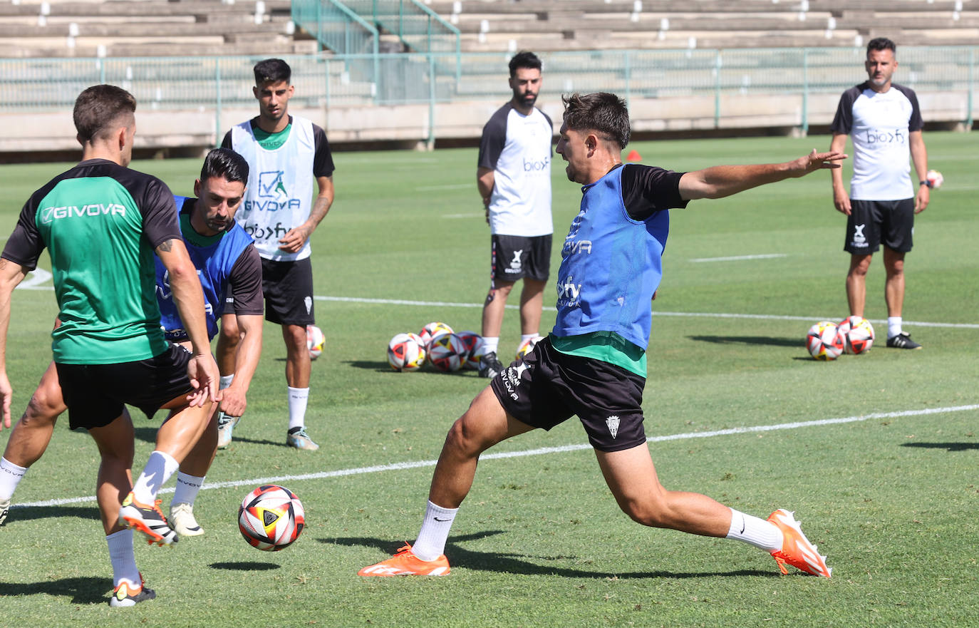 Fotos: el Córdoba CF prepara uno de los partidos de la temporada