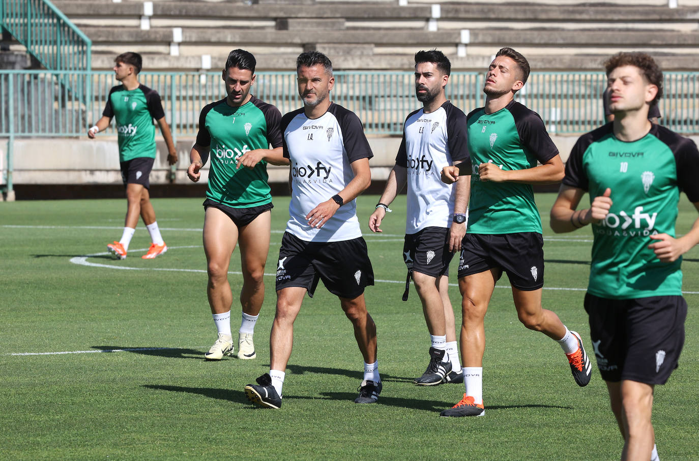 Fotos: el Córdoba CF prepara uno de los partidos de la temporada