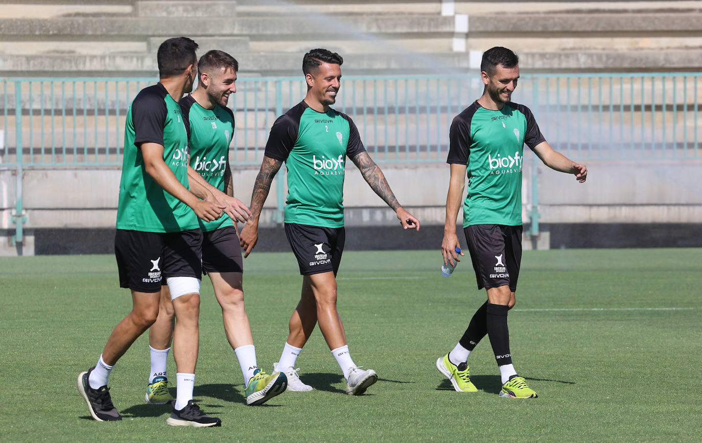 Fotos: el Córdoba CF prepara uno de los partidos de la temporada