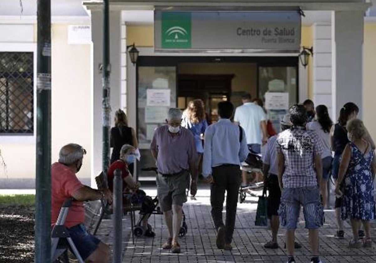 Imagen de archivo de un centro de salud de Andalucía