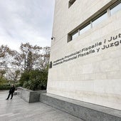 La mujer acusada de asesinar a su novio en Valencia envenenándole con laxante, en manos de un jurado popular