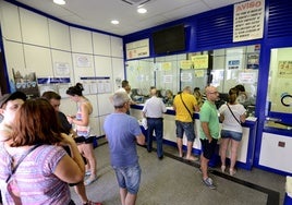 Los dueños de un bar se enfrentan a más de tres años de cárcel por «quedarse» con parte de los 15 millones de un premio de la Lotería Nacional