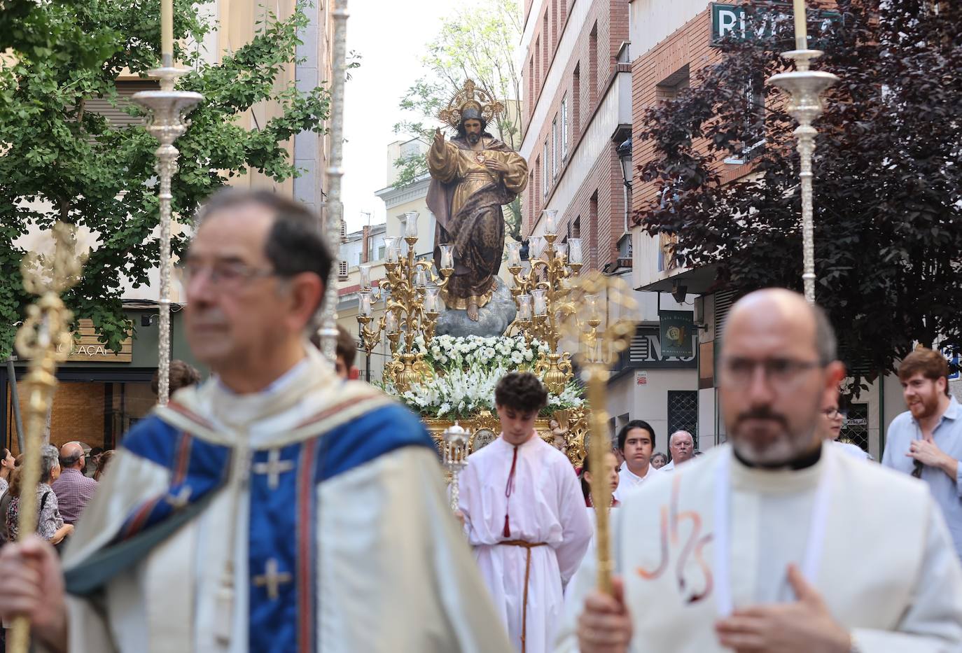 Fotos: la solemne procesión del Sagrado Corazón de Jesús en Córdoba