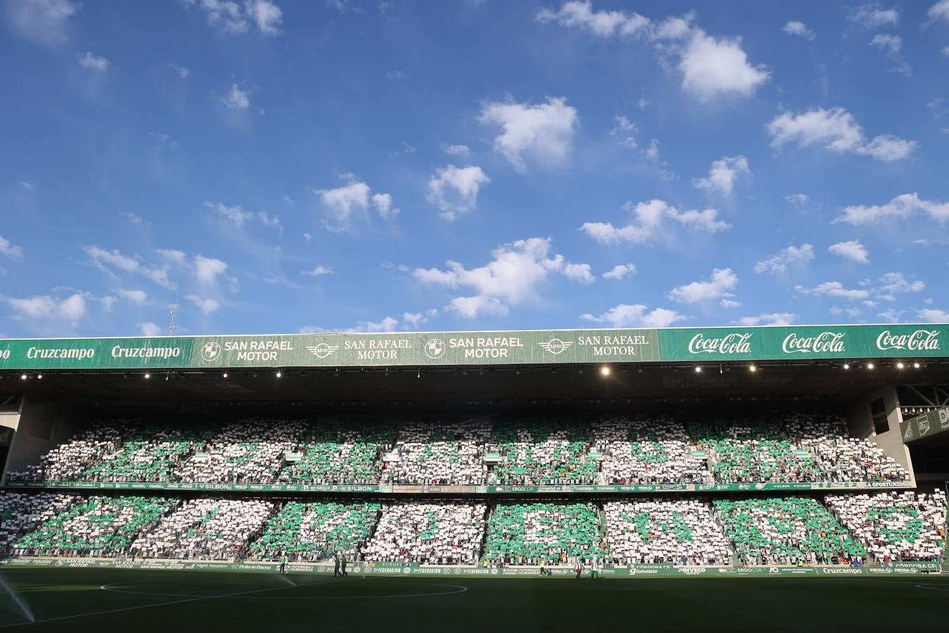 El ambiente del Córdoba-Ponferradina, en imágenes