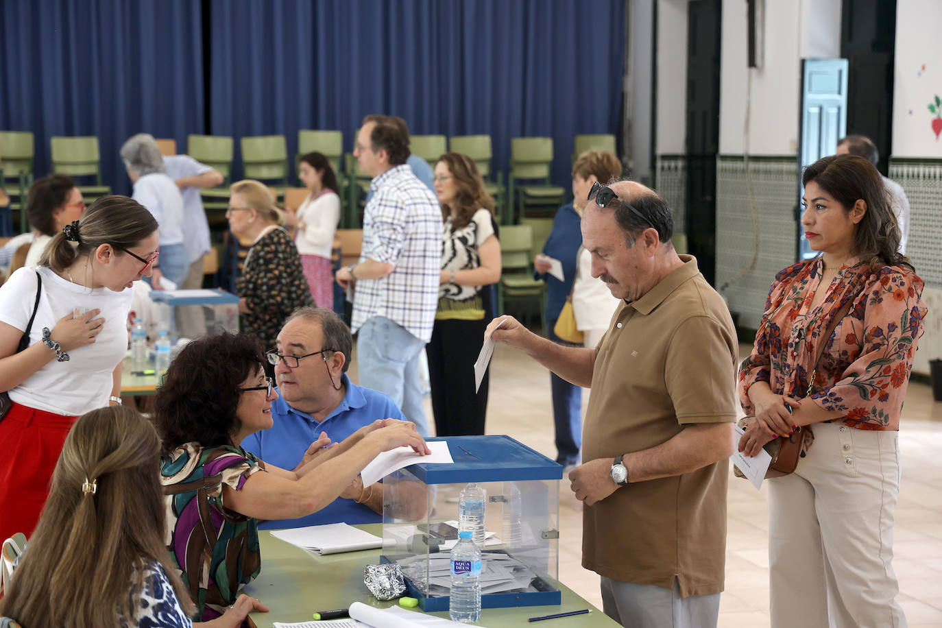 Cordoba vota: la jornada electoral, en imágenes