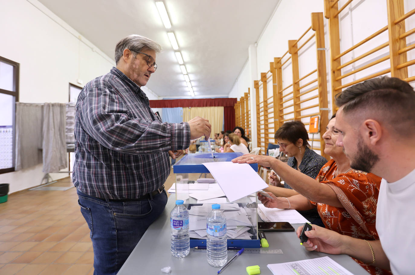 Cordoba vota: la jornada electoral, en imágenes