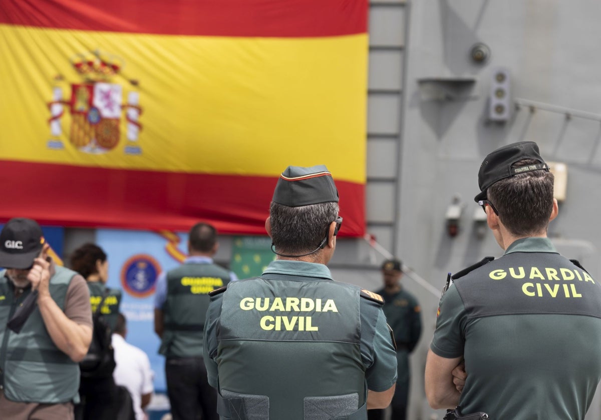 Imagen de una dotación de la Guardia Civil en Alicante