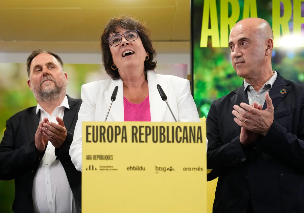 Sede de ERC en Barcelona con la cabeza de lista Diana Riba, el número dos Tomás Molina (derecha) y el presidente del partido Oriol Junqueras