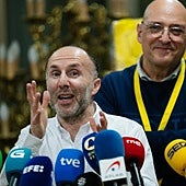 El PSOE se encomienda al PP para desalojar al alcalde de Orense, el 'Alvise gallego'