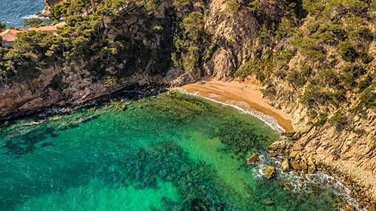 Una cala cercana a Tossa