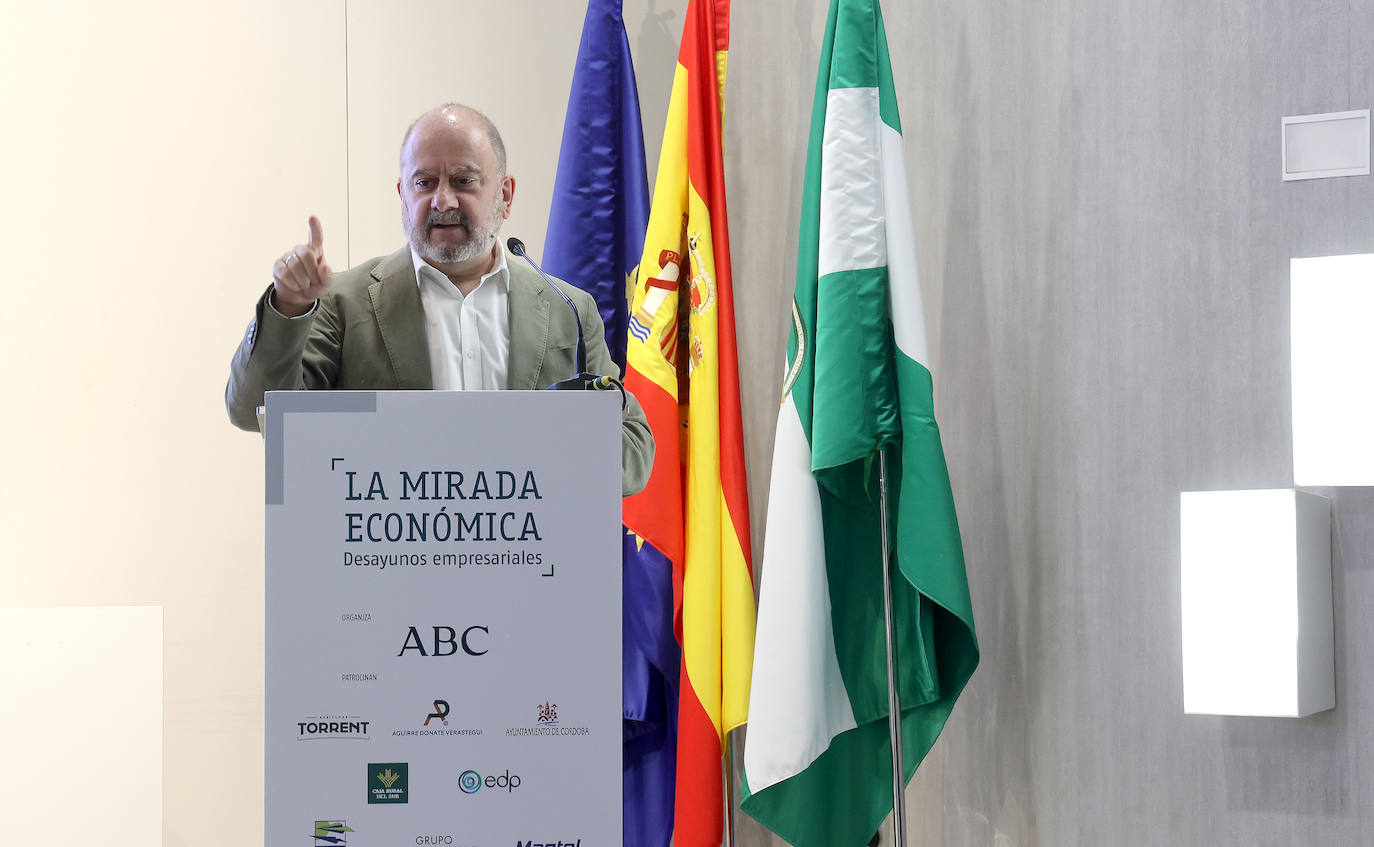 Las imágenes de Benjamín Lana en el ciclo La Mirada Económica de ABC Córdoba