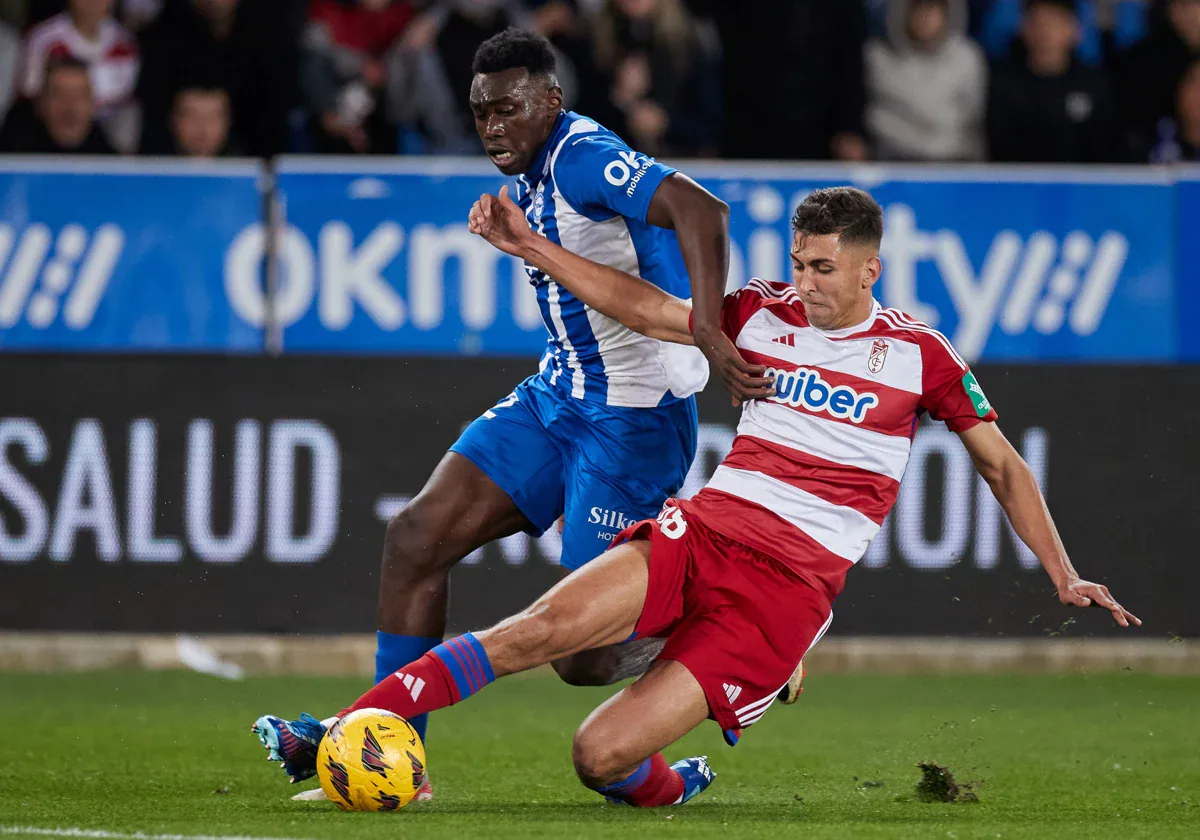 Un partido del Granada Club de Fútbol en la temporada 2023-24