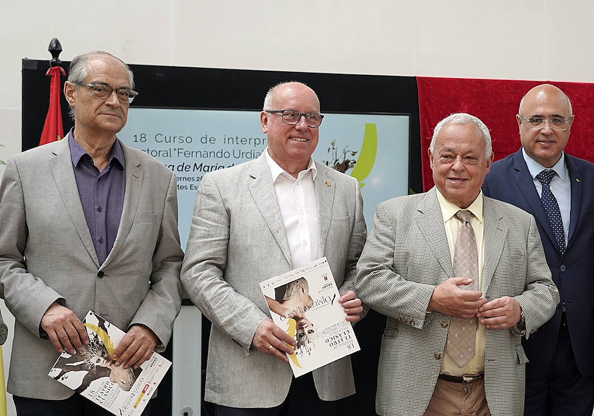 El consejero de Cultura, Turismo y Deporte, Gonzalo Santonja, presenta el XVIII Festival de Teatro Clásico en la Villa del Caballero 'Olmedo Clásico'
