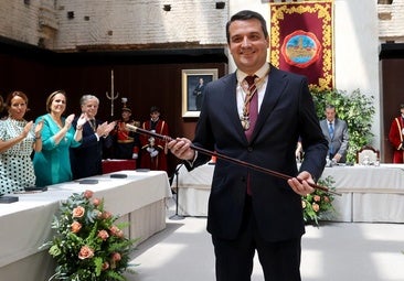 Un sondeo del PP amplía su mayoría absoluta y refrenda la gestión de Bellido como alcalde