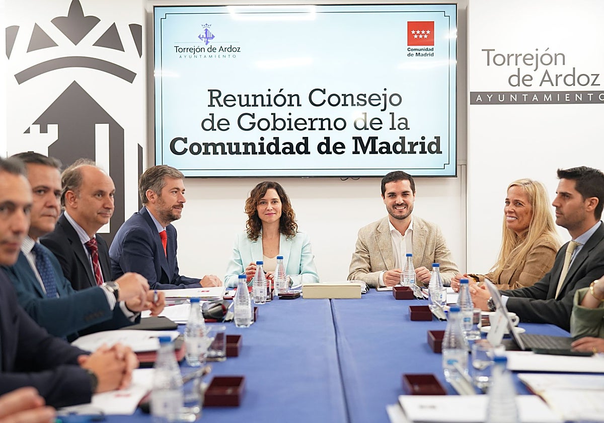 El Consejo de Gobierno de la Comunidad de Madrid se celebró este miércoles en Torrejón de Ardoz