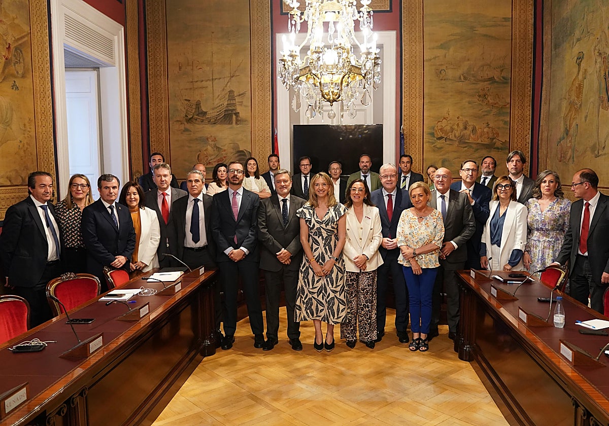Reunión mantenida por la portavoz del GPP en el Senado, Alicia García, con la consejera de Movilidad y Transformación Digital de Castilla y Léon, María González Corral